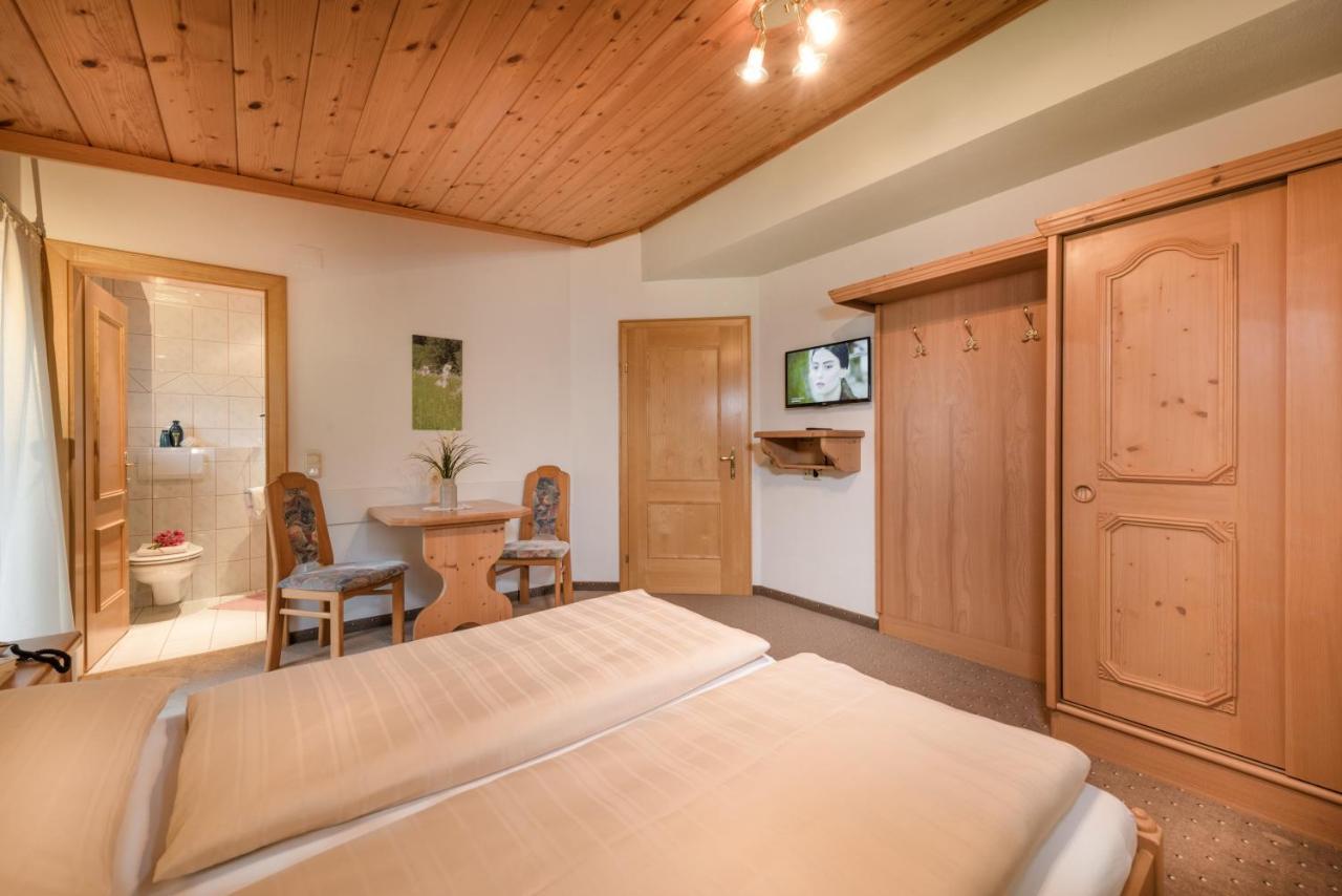 Gaestehaus Gratz - Inklusive Eintritt In Die Alpentherme Дорфгаштайн Экстерьер фото