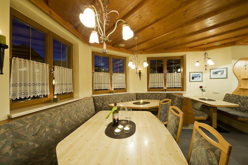 Gaestehaus Gratz - Inklusive Eintritt In Die Alpentherme Дорфгаштайн Экстерьер фото